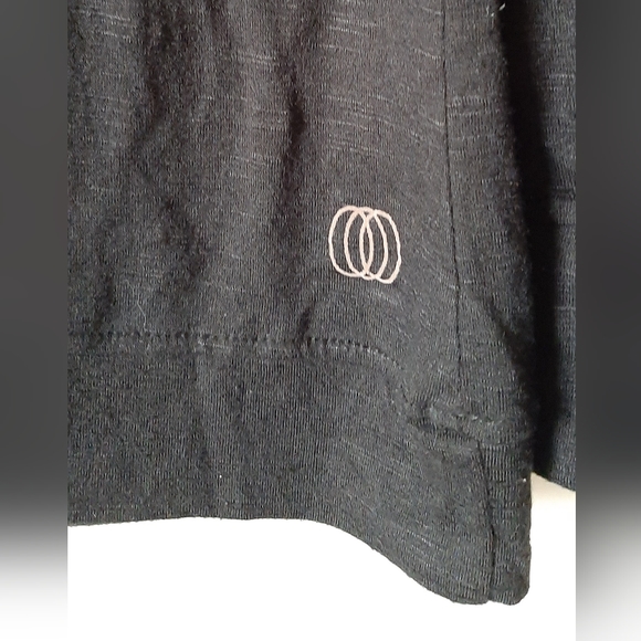 Balance Collection Top - Picture 3 of 5